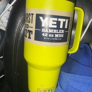 YETI Rambler 42 oz Bright Yellow Mug